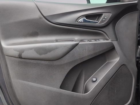 Used 2022 Chevrolet Equinox LT FWD image 14