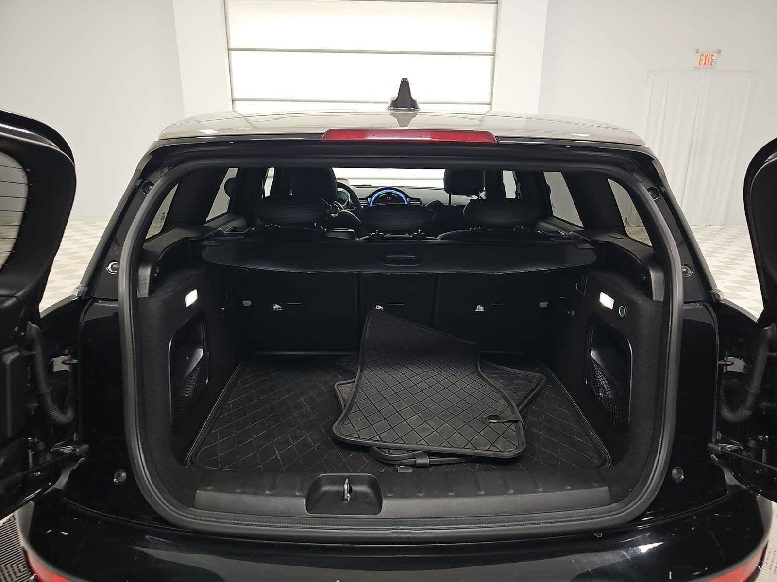 Used 2022 MINI Cooper Clubman S w/ Premium Package FWD image 13