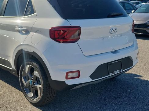 New 2026 Hyundai Venue SEL image 7