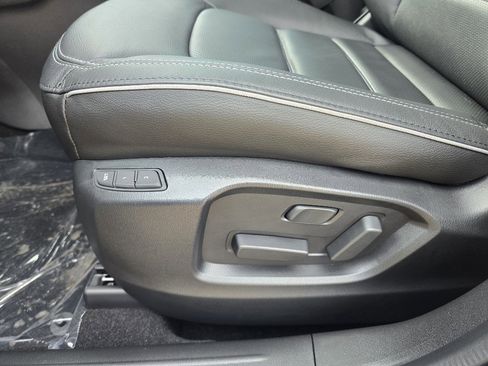 Used 2025 MAZDA CX-5 AWD 2.5 S w/ Preferred Package image 16