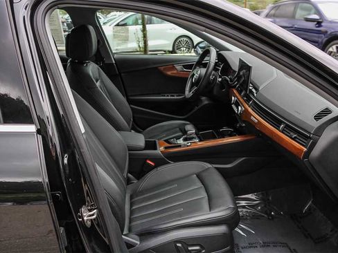 Used 2023 Audi A4 2.0T Premium w/ Convenience Package image 18