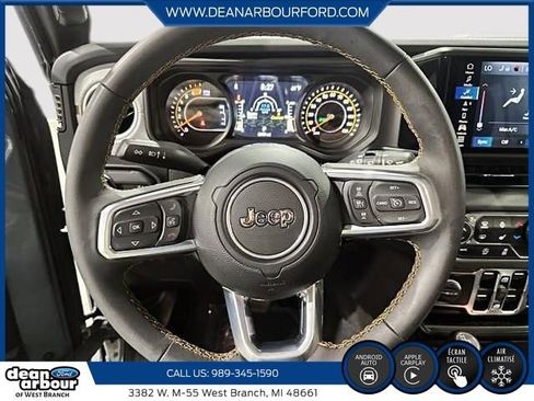 Used 2024 Jeep Wrangler Unlimited Sahara w/ Technology Group AWD/4WD image 12