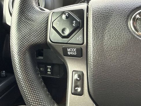 Used 2021 Toyota Tacoma TRD Off-Road w/ TRD Premium Off Road Package AWD/4WD image 39