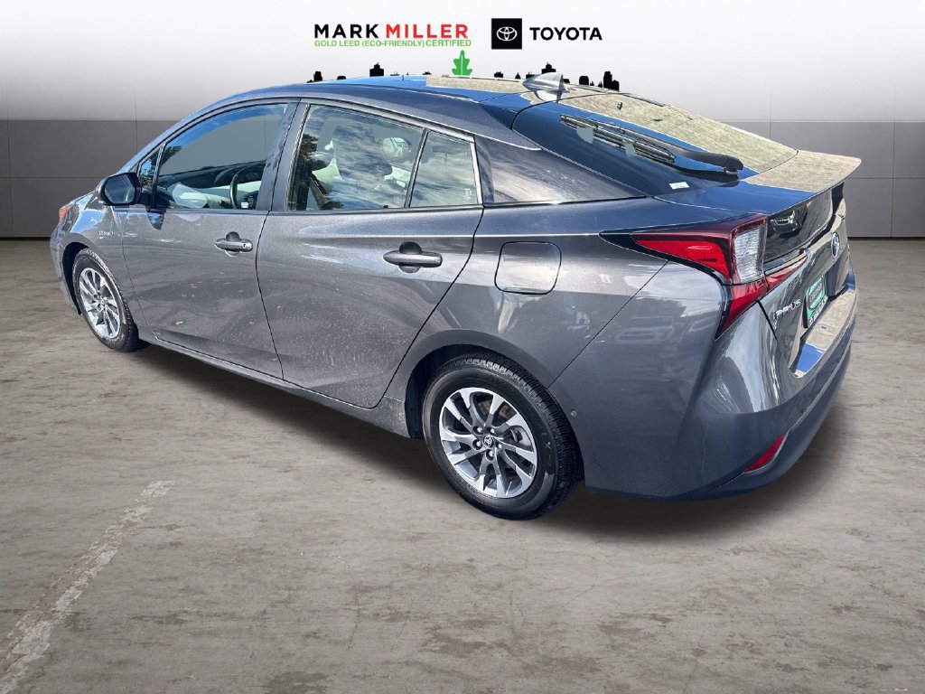 Certified 2022 Toyota Prius Limited w/ Premium Convenience Package FWD image 3