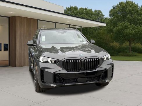 New 2026 BMW X5 xDrive50e w/ M Sport Package image 5