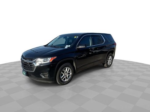 Used 2021 Chevrolet Traverse LS image 4