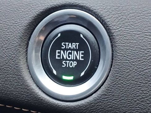 Used 2022 Cadillac Escalade Sport w/ Touring Package AWD/4WD image 29