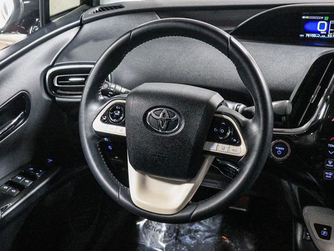 Certified 2017 Toyota Prius Prime Advanced w/ Carpet Mat Package FWD image 16