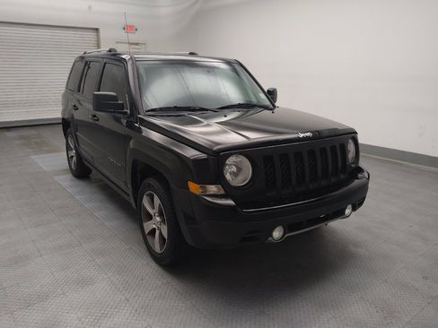 Used 2017 Jeep Patriot High Altitude FWD image 13