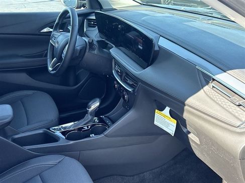 Used 2024 Buick Encore GX Preferred FWD image 27