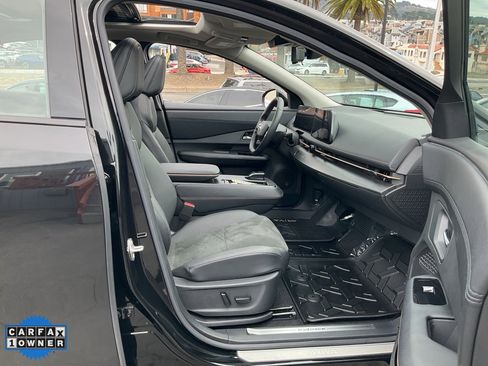 Used 2023 Nissan Ariya AWD image 60