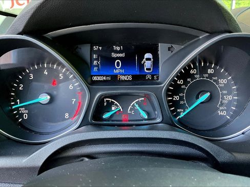 Used 2017 Ford Escape Titanium FWD image 13