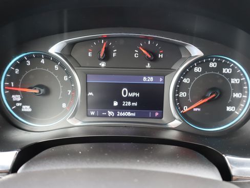 Used 2023 Chevrolet Traverse LT w/ LPO, Cargo Package AWD/4WD image 23
