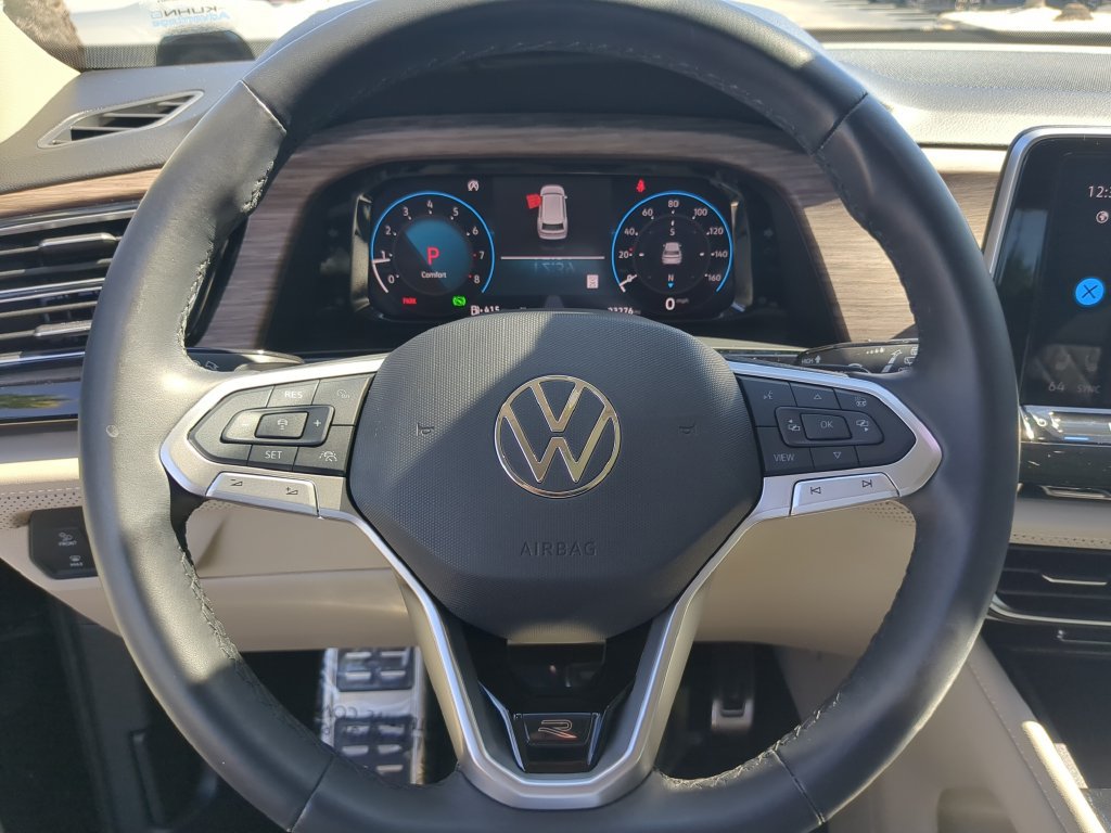 Certified 2025 Volkswagen Atlas SEL Premium R-Line AWD/4WD image 33