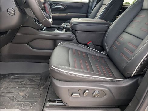 New 2026 GMC Yukon XL AT4 Ultimate AWD/4WD image 11