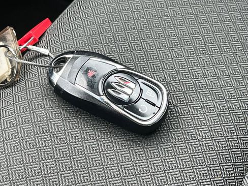 Used 2025 Buick Encore GX Preferred FWD image 25
