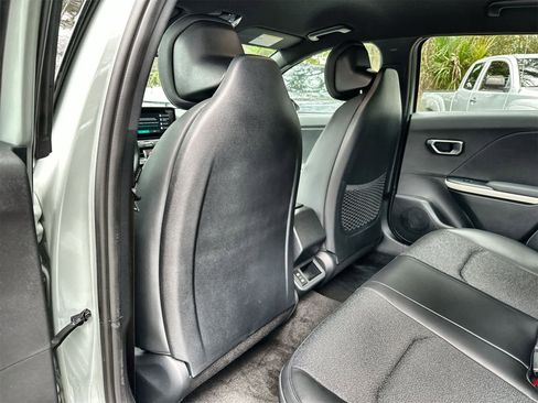 Used 2025 Kia K4 GT-Line image 12
