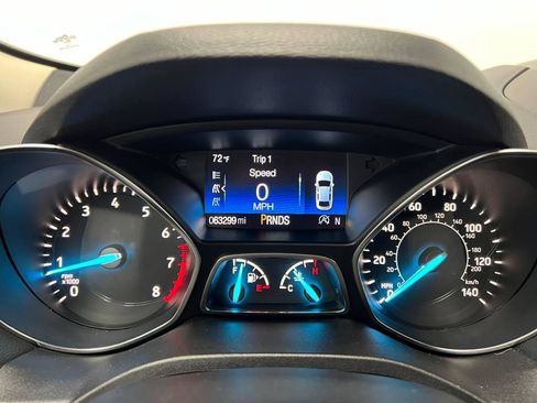 Used 2018 Ford Escape SE image 16