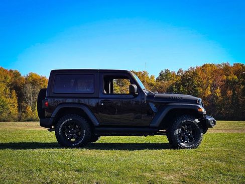 Certified 2021 Jeep Wrangler Willys image 3