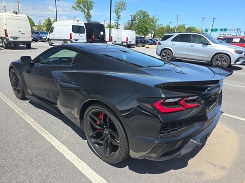 Used 2026 Chevrolet Corvette Z06 w/ Stealth Interior Trim Package RWD image 3