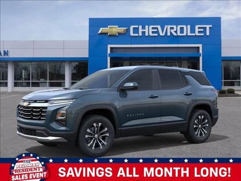 New 2026 Chevrolet Equinox LT image 2