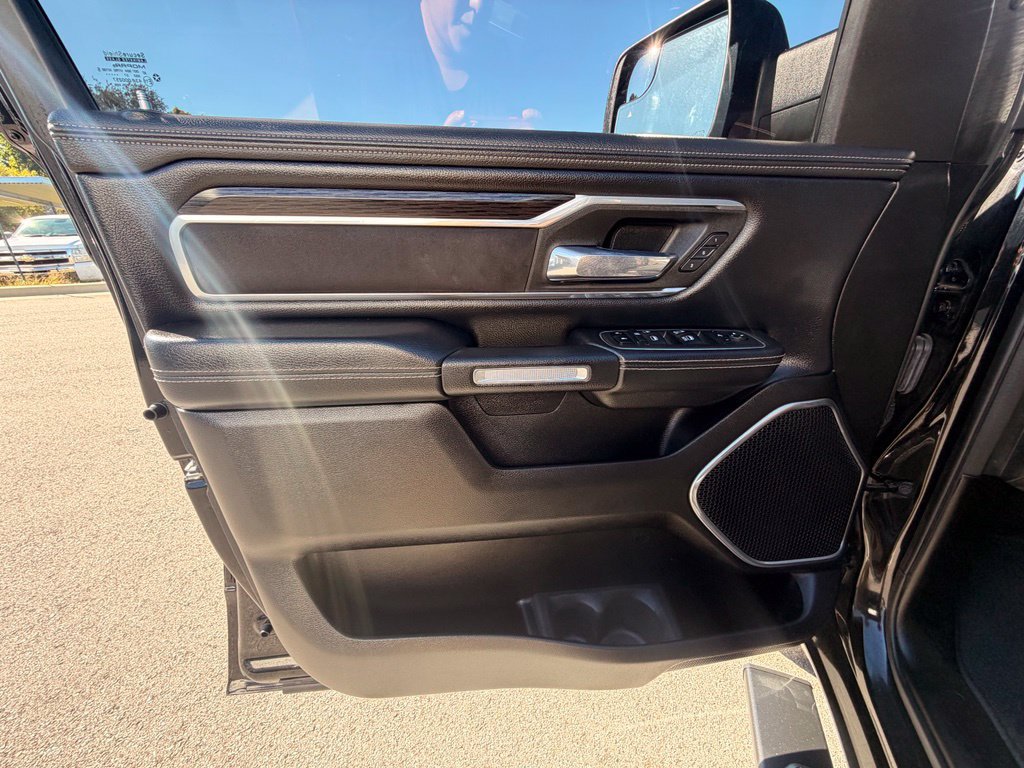 Used 2023 RAM 1500 Laramie AWD/4WD image 23