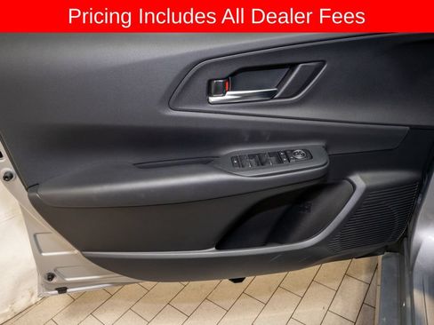 Used 2025 Toyota Prius Plug-In Hybrid FWD image 11