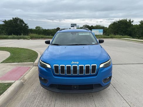 Used 2022 Jeep Cherokee Latitude Lux FWD image 4