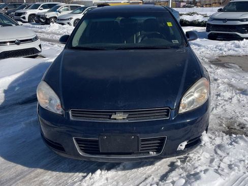 Used 2009 Chevrolet Impala LT w/ Luxury Edition Package image 2