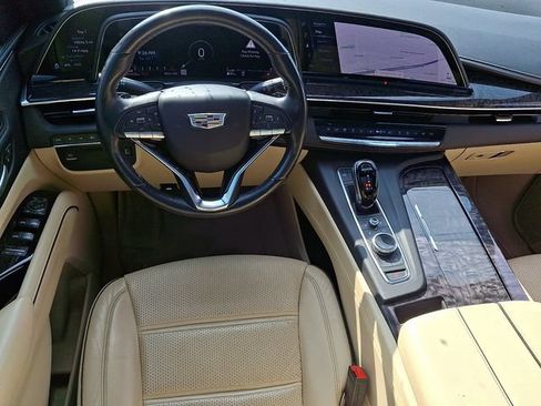 Used 2021 Cadillac Escalade ESV Premium Luxury AWD/4WD image 11