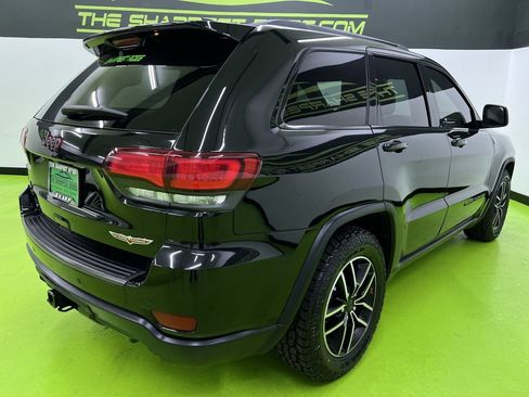 Used 2020 Jeep Grand Cherokee Trailhawk AWD/4WD image 9