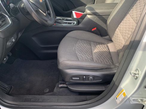 Used 2019 Chevrolet Equinox LT AWD/4WD image 16