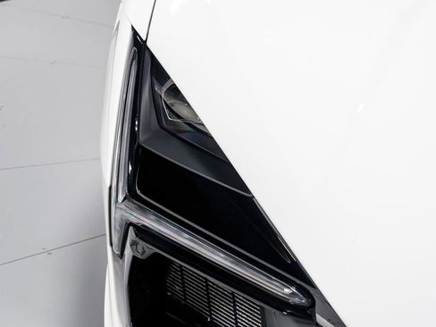 Used 2025 Lamborghini Revuelto image 41