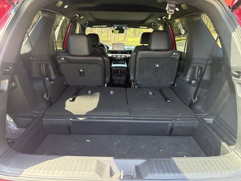 Used 2025 Honda Pilot TrailSport image 20