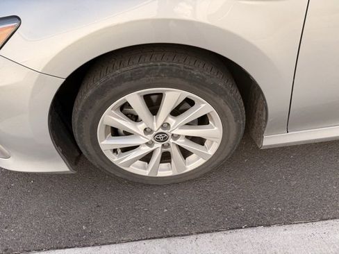 Used 2022 Toyota Camry LE image 10