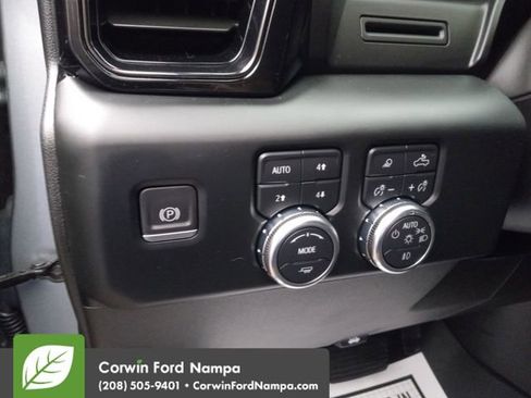 Used 2023 GMC Sierra 1500 AT4 image 13