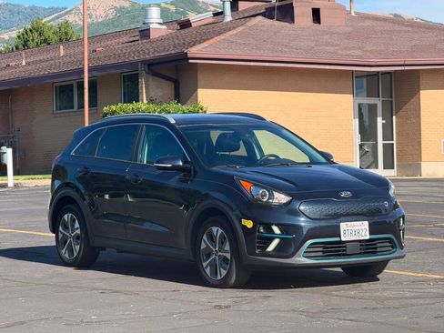 Used 2019 Kia Niro EX FWD image 7