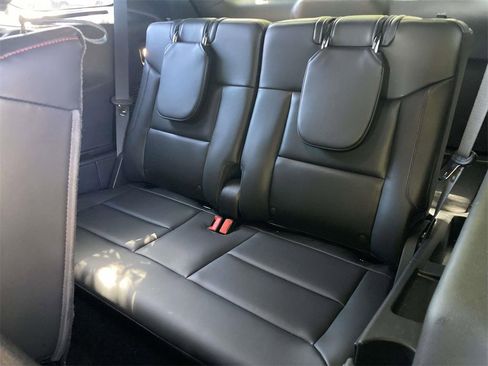 Used 2025 Ford Explorer ST-Line w/ Premium Package image 9