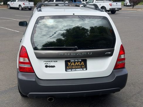 Used 2004 Subaru Forester 2.5X AWD/4WD image 4