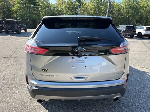 Used 2022 Ford Edge Titanium image 6