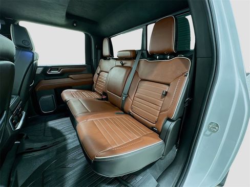 Used 2024 GMC Sierra 2500 Denali Ultimate w/ Max Trailering Package image 26