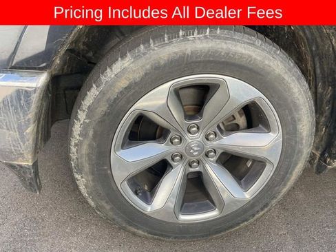Used 2019 RAM 1500 Limited AWD/4WD image 2