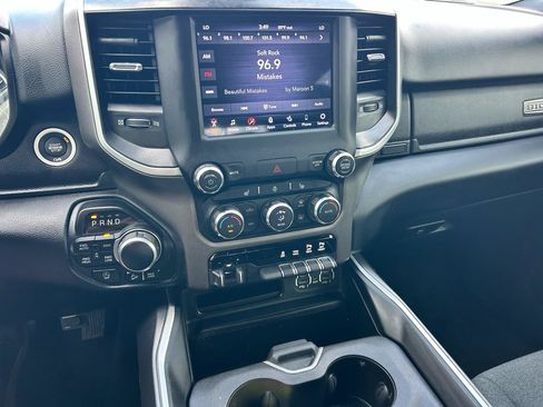 Used 2020 RAM 1500 Big Horn AWD/4WD image 4