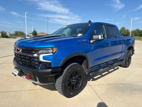 Used 2023 Chevrolet Silverado 1500 ZR2 w/ Technology Package AWD/4WD image 40