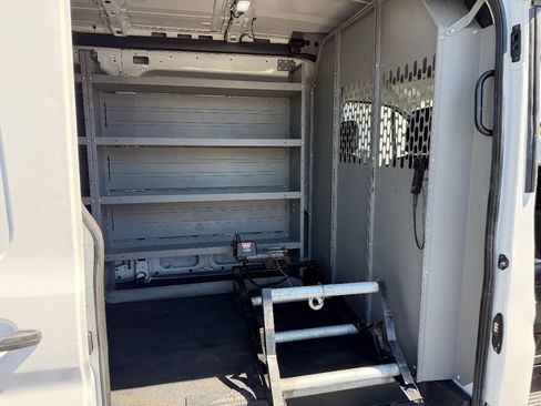 Used 2023 Ford Transit 250 Medium Roof RWD image 10