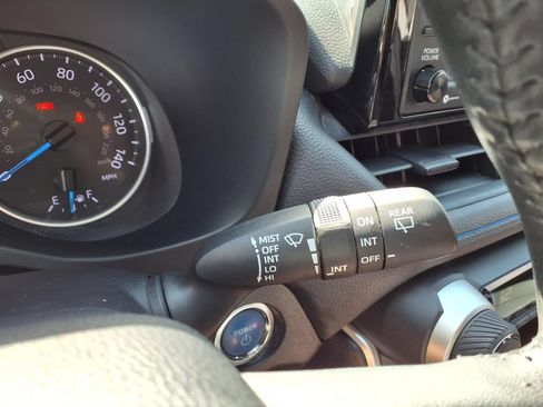 Used 2022 Toyota RAV4 SE AWD/4WD image 22