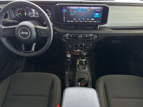 Used 2025 Jeep Wrangler Unlimited Sport S 4xe AWD/4WD image 16