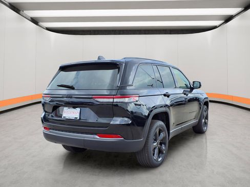 New 2026 Jeep Grand Cherokee Limited image 6