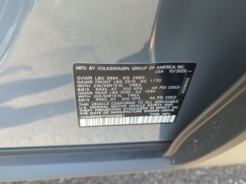 New 2026 Volkswagen ID.4 Pro RWD image 24