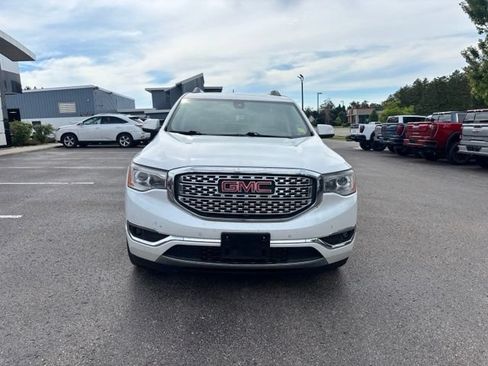 Used 2019 GMC Acadia Denali w/ Technology Package AWD/4WD image 3